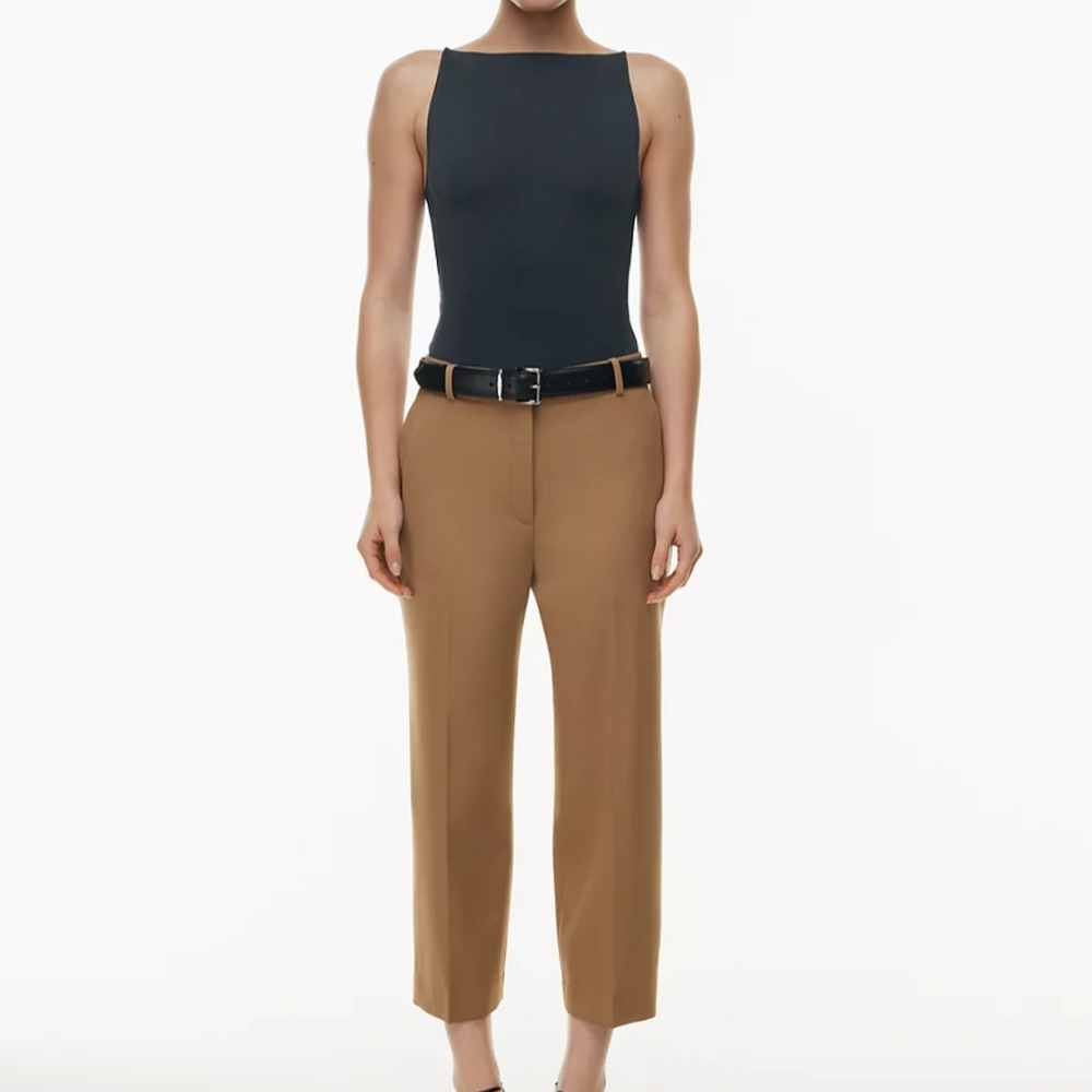 Chic Tan Women's Cropped Pants